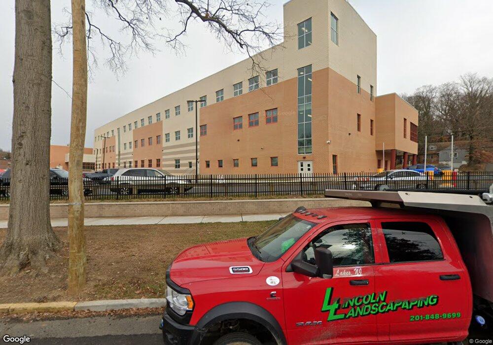 821 Central St unit 1BR, Plainfield, NJ 07062 - photo 1