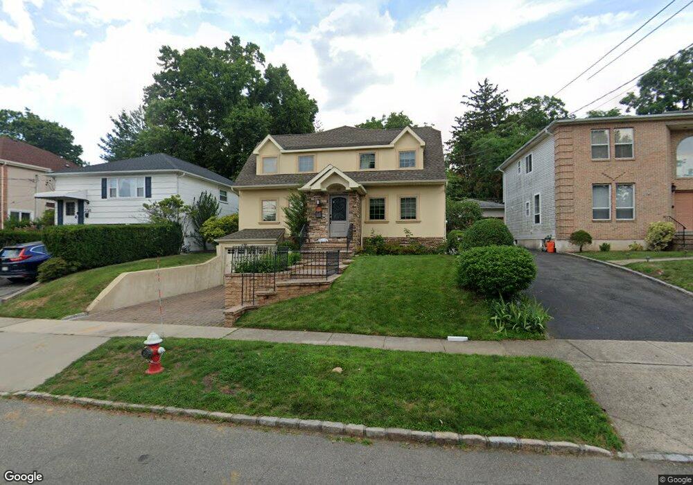 23 Maple Grove St unit A, Great Neck, NY 11023 - photo 1