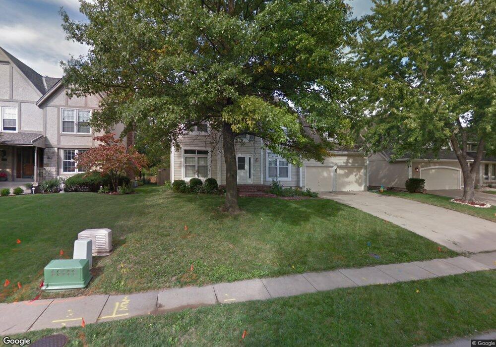 7810 Acuff Ln, Shawnee, KS 66216 - photo 1