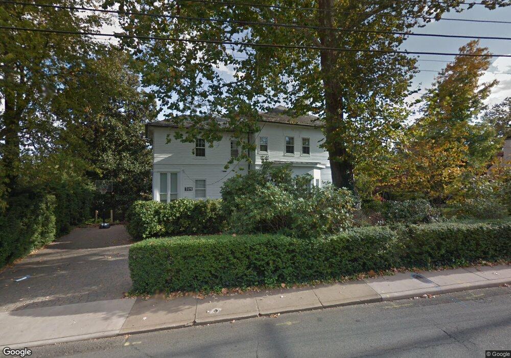 714 Rugby Rd, Charlottesville, VA 22903 - photo 1