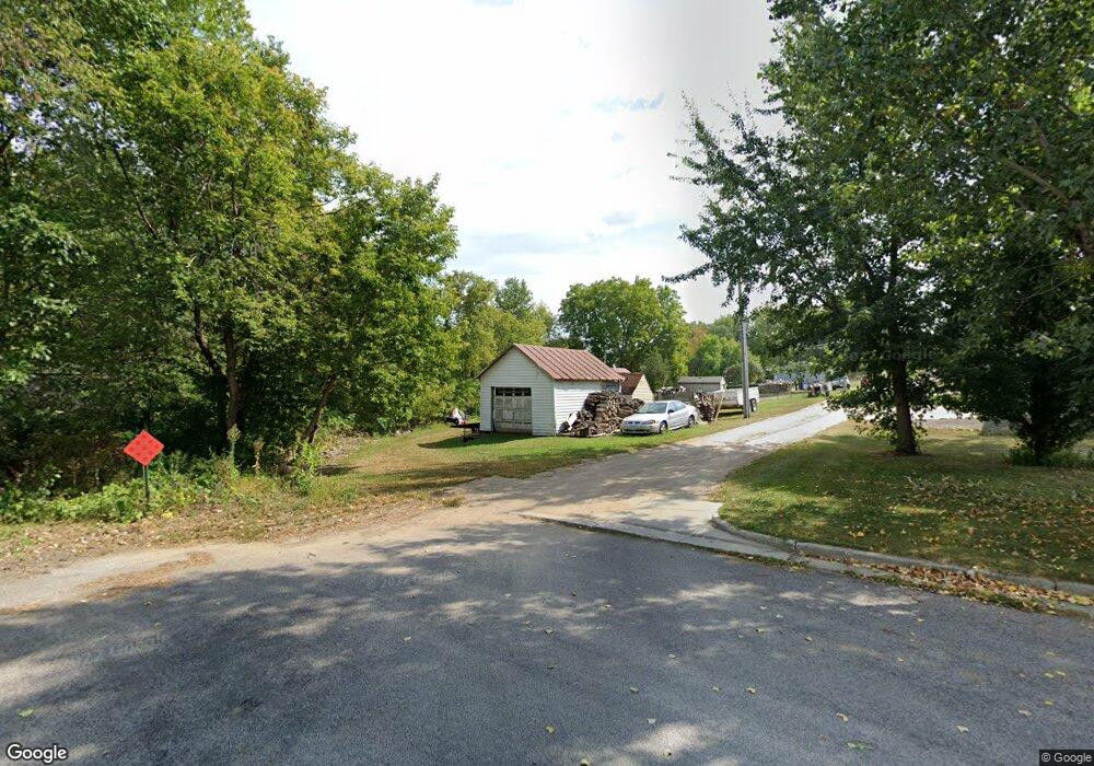 211 13th St N, New Ulm, MN 56073 - photo 1