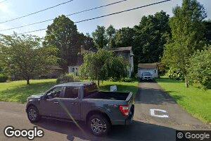 15 Oxford Dr, Middlefield, CT 06455