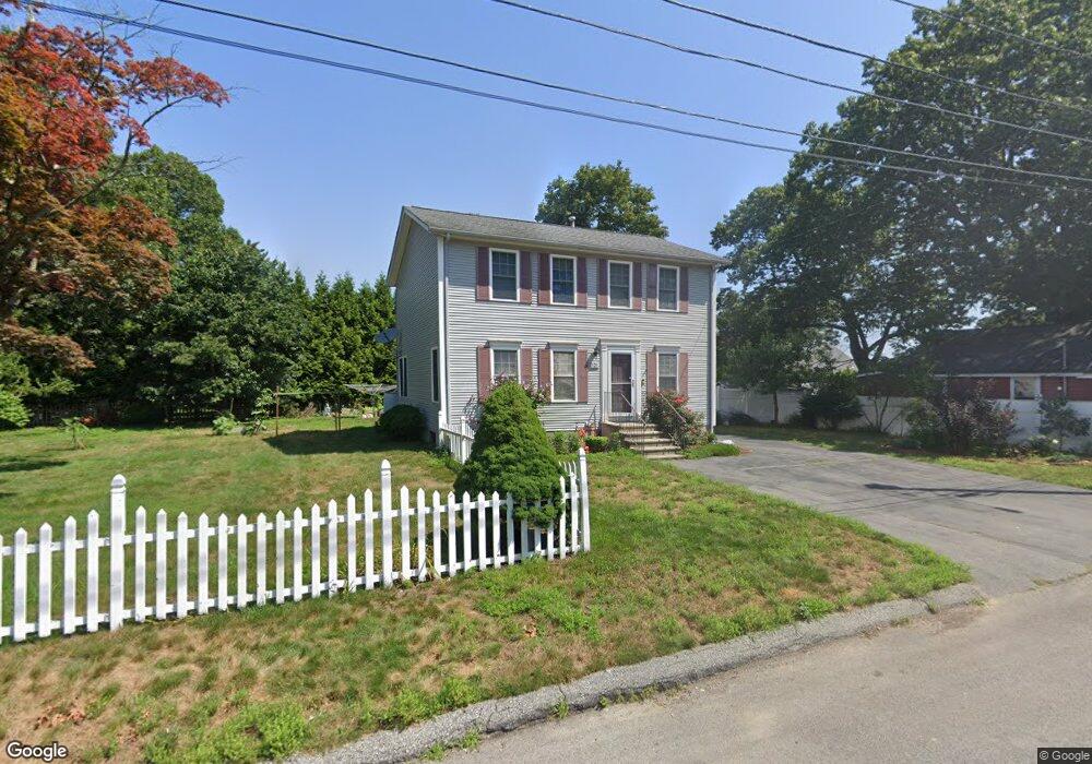121 Oakhurst Ave, Warwick, RI 02889 - photo 1