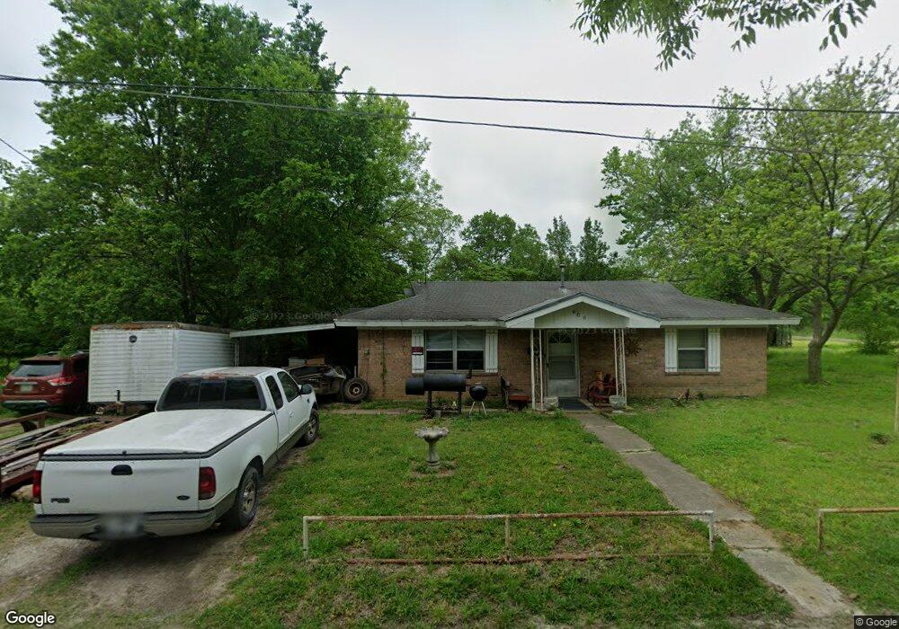 608 E 2nd St, Bonham, TX 75418 - photo 1