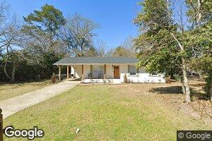 214 Meadowridge Dr, Warner Robins, GA 31093