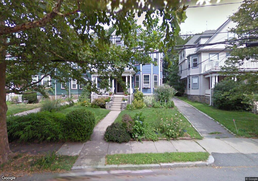 17 Bartlett Crescent unit 2, Brookline, MA 02446 - photo 1