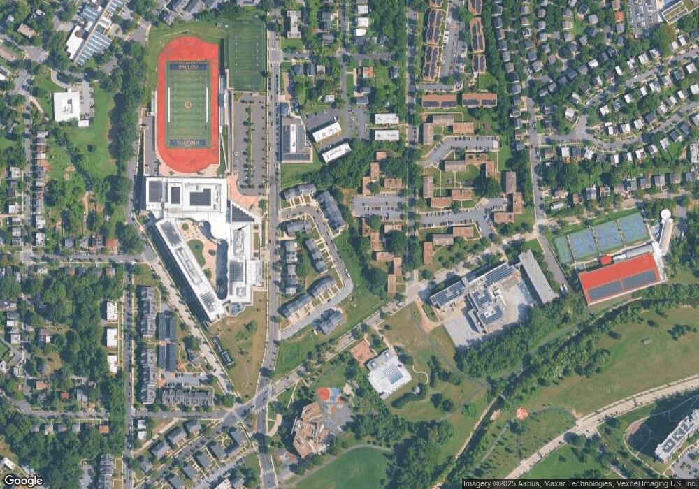 428 Woodcrest Dr SE, Washington, DC 20032 - photo 1