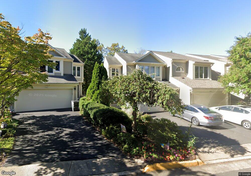 1915 Lakeport Way, Reston, VA 20191 - photo 1