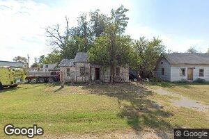 323 Oklahoma Ave, Mountain View, OK 73062