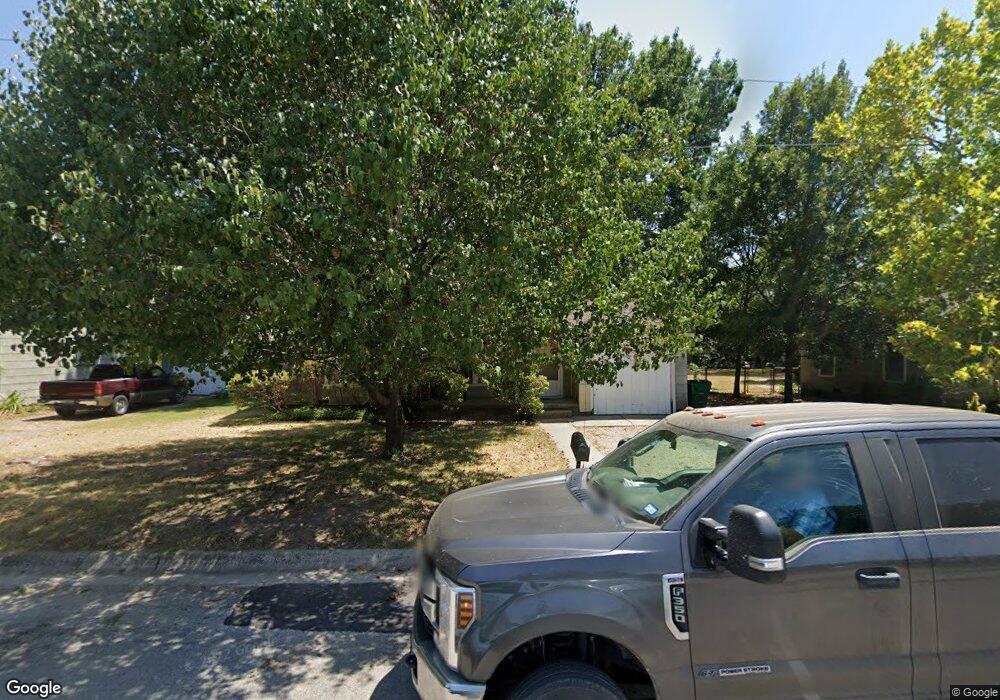 610 Berend St, Gainesville, TX 76240 - photo 1