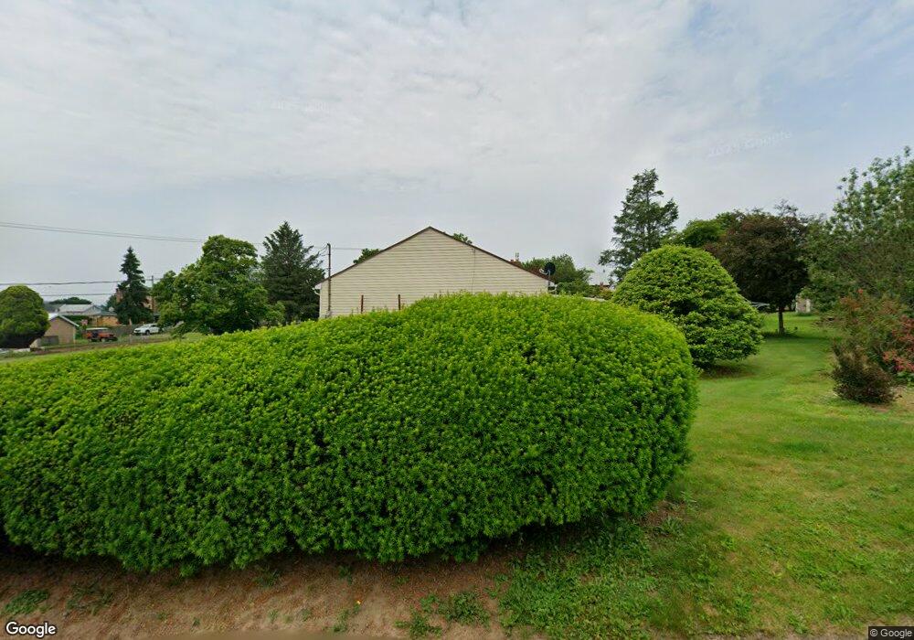 9 Arch St, New Ringgold, PA 17960 - photo 1