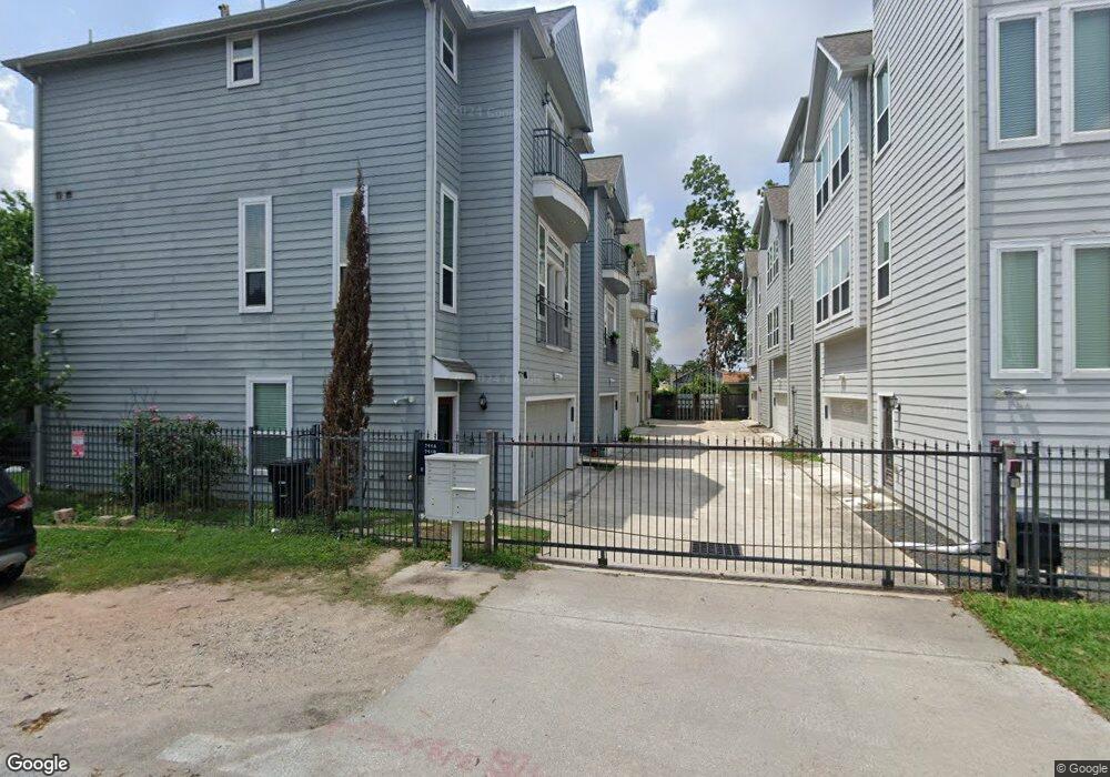 711 E 28th St unit C, Houston, TX 77009 - photo 1