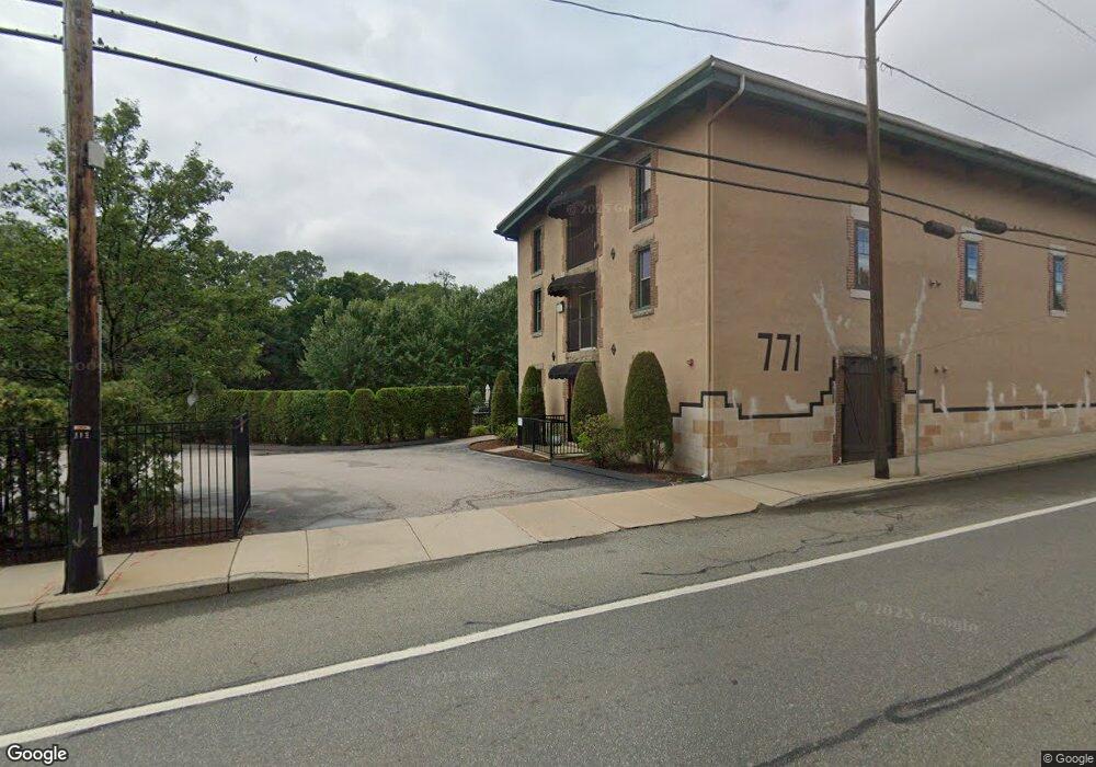 777 Main St unit 1, West Warwick, RI 02893 - photo 1