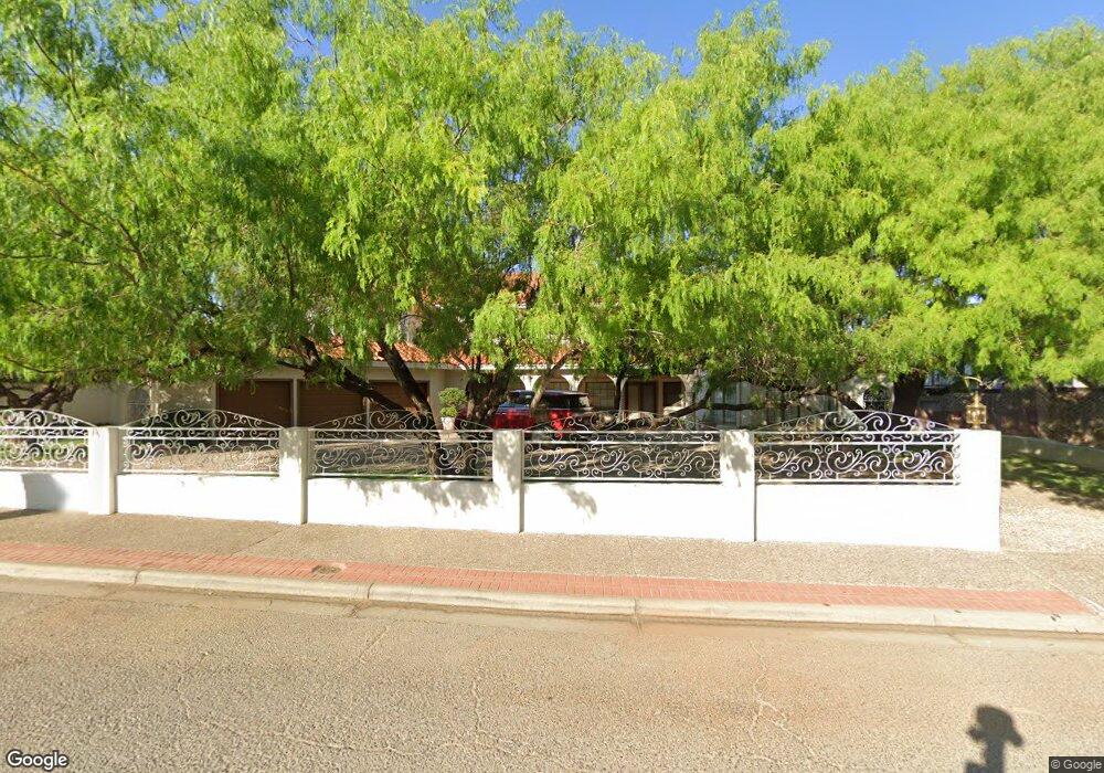 1727 Billy Casper Dr, El Paso, TX 79936 - photo 1