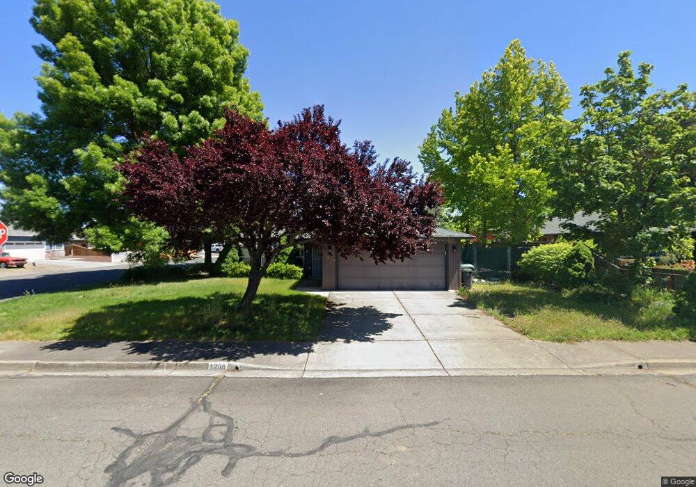 1208 Glengrove Ave, Central Point, OR 97502 - photo 1