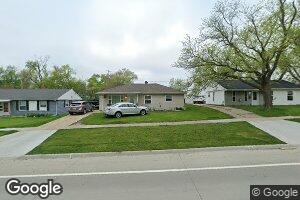3731 Oakland Rd NE, Cedar Rapids, IA 52402