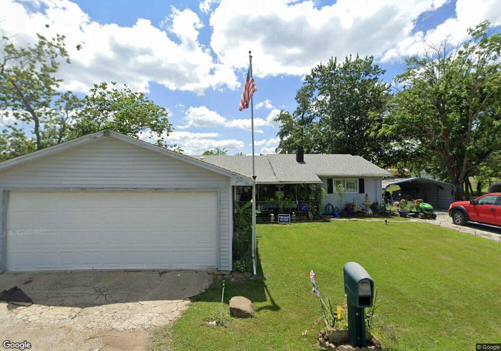 10165 E Heritage Dr, Effingham, IL 62401 - photo 1