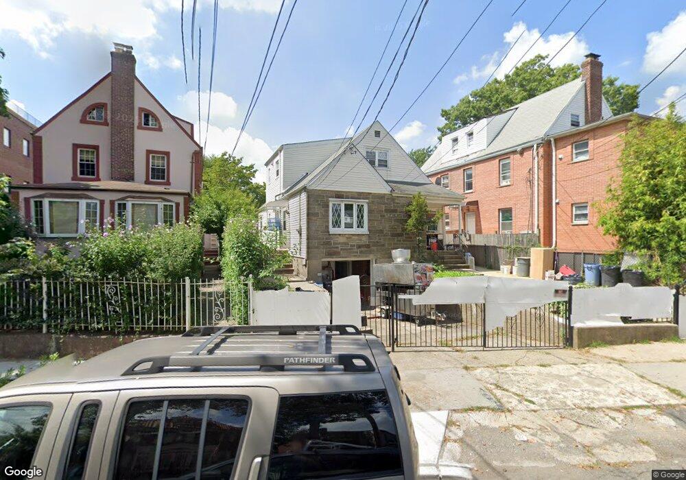 4658 Parsons Blvd, Flushing, NY 11355 - photo 1