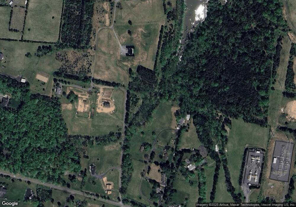 15550 Vint Hill Rd, Gainesville, VA 20155 - photo 1