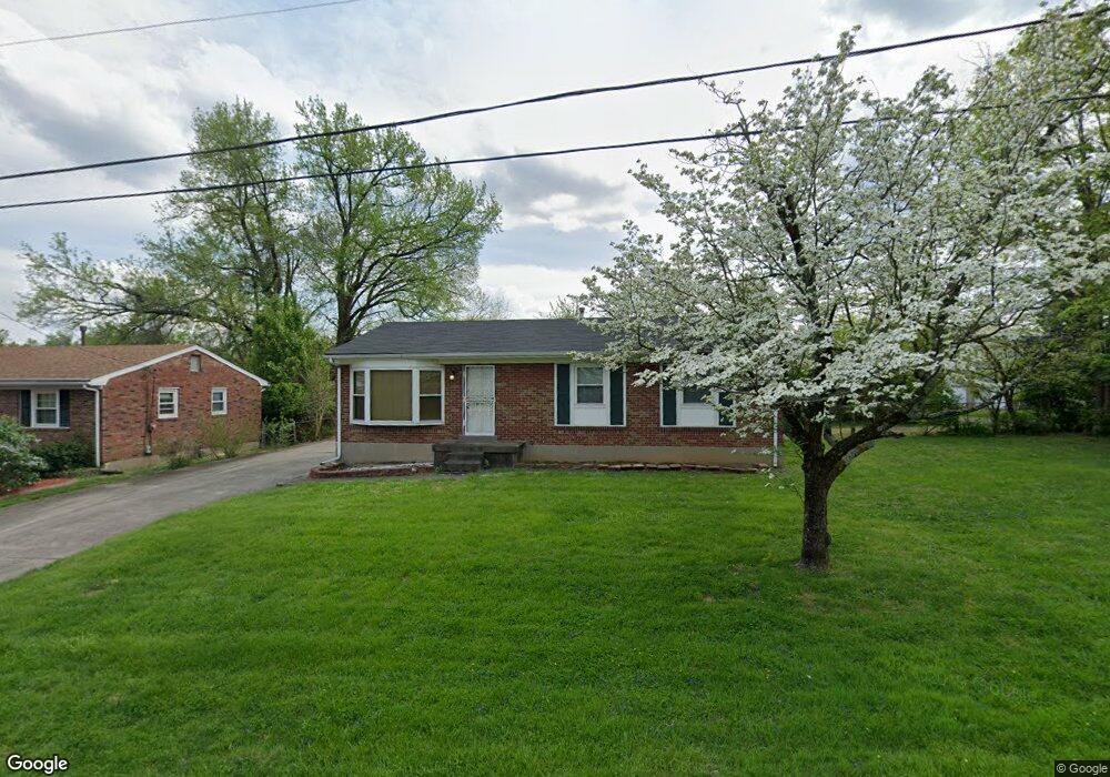 9400 Plumwood Rd, Louisville, KY 40291 - photo 1