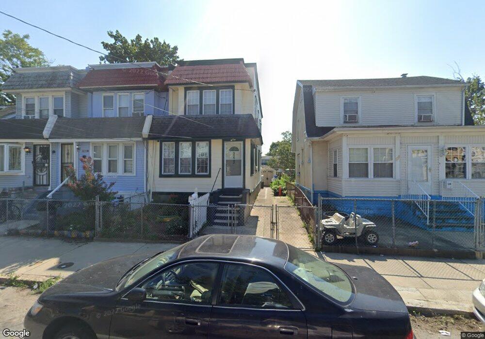 3292 Rowe St, Camden, NJ 08105 - photo 1