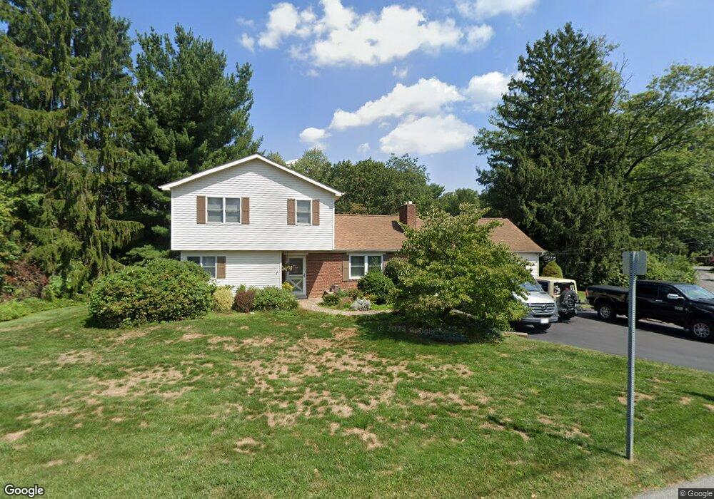 513 Garden Hill Ln, Lancaster, PA 17603 - photo 1
