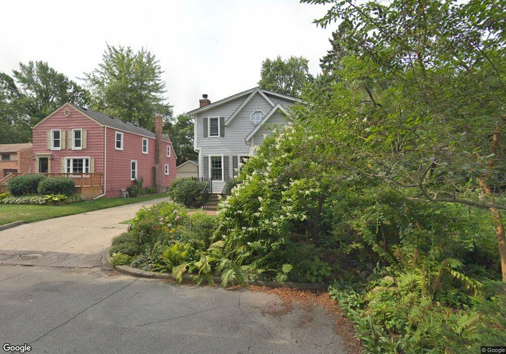 85 Cambridge Rd, Grosse Pointe Farms, MI 48236 - photo 1