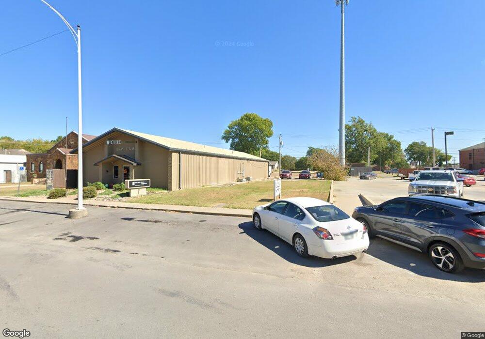 19 N Vann St, Pryor, OK 74361 - photo 1