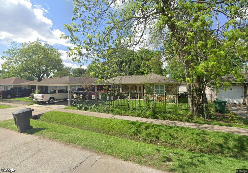 213 Norview Dr, Houston, TX 77022 - photo 1