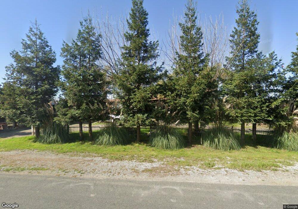 754 S 5th Ave, Kingsburg, CA 93631 - photo 1