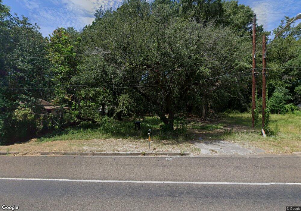 609 N Eastman Rd, Longview, TX 75601 - photo 1