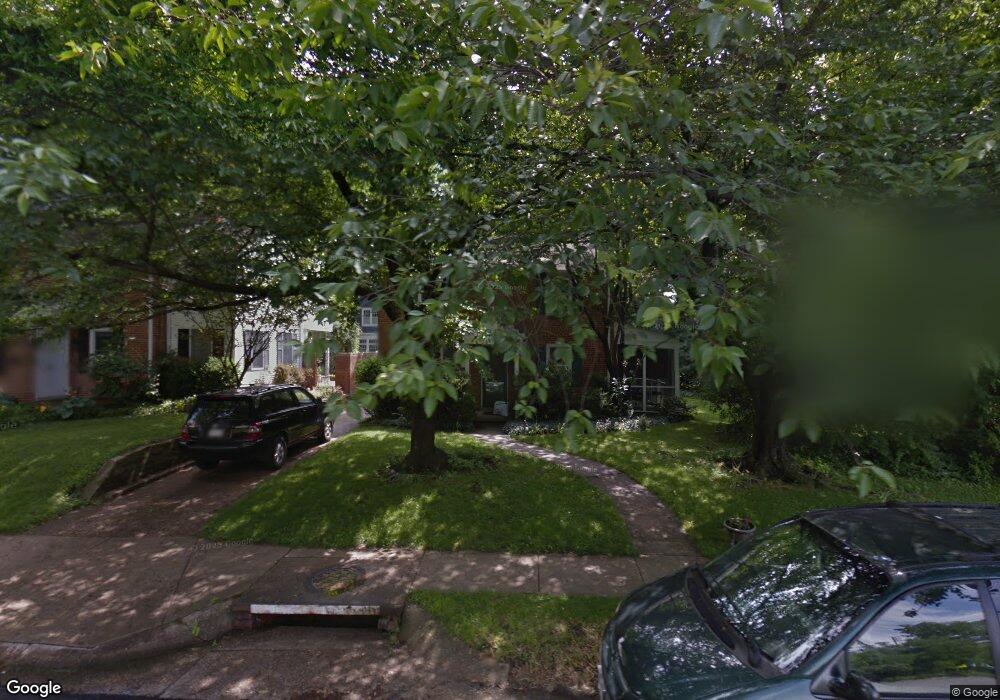 7901 Chelton Rd, Bethesda, MD 20814 - photo 1