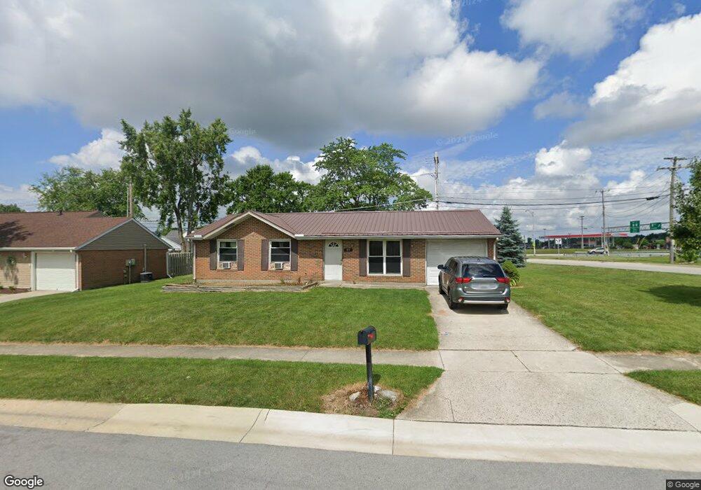 915 Yorkshire Ct, Saint Marys, OH 45885 - photo 1