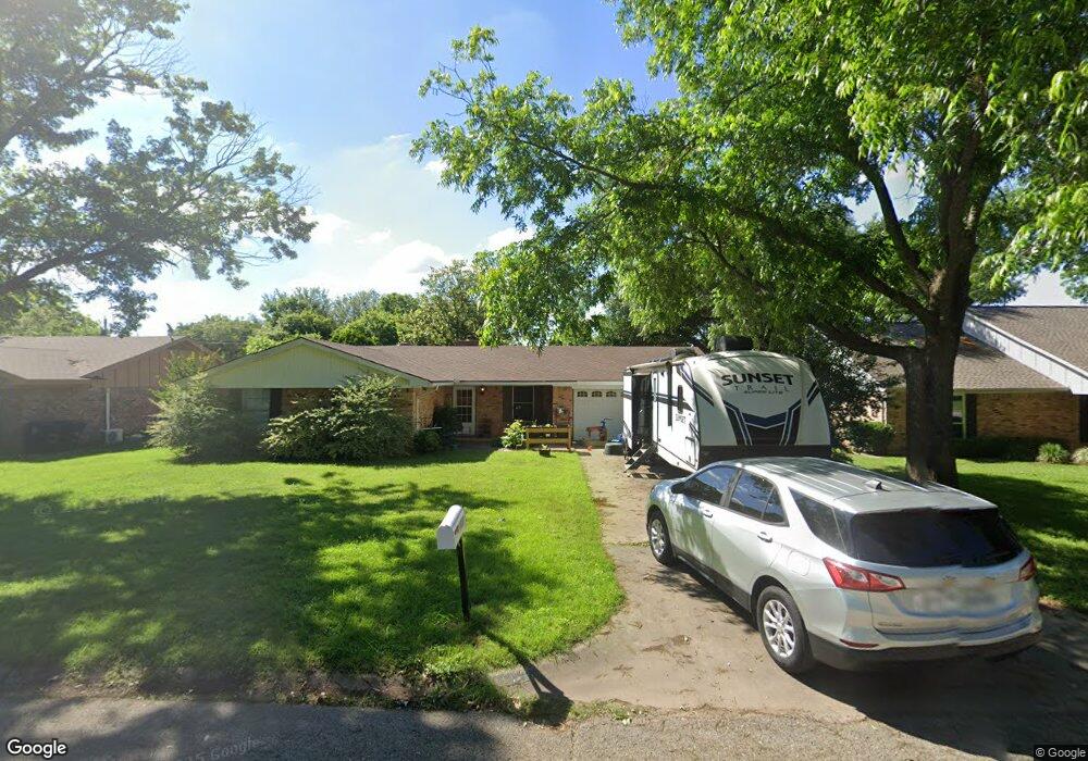 1037 Princeton Place, Cleburne, TX 76033 - photo 1