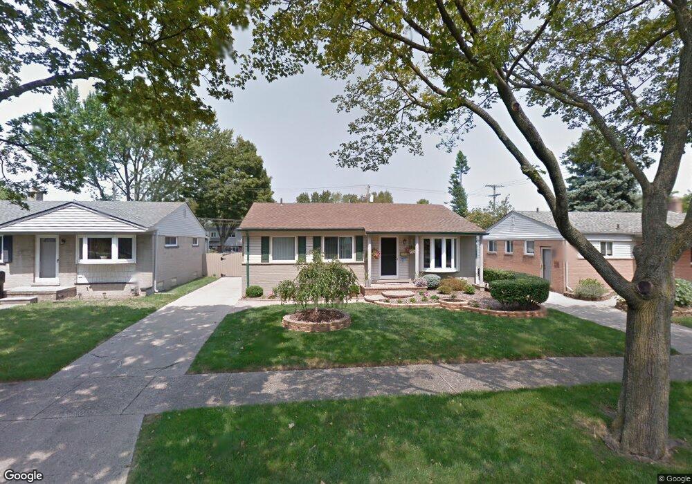 938 School St, Clawson, MI 48017 - photo 1