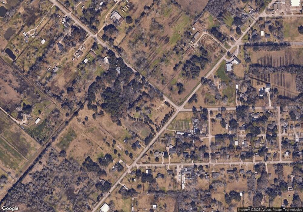 2567 W Fairview Dr St, Alvin, TX 77511 - photo 1