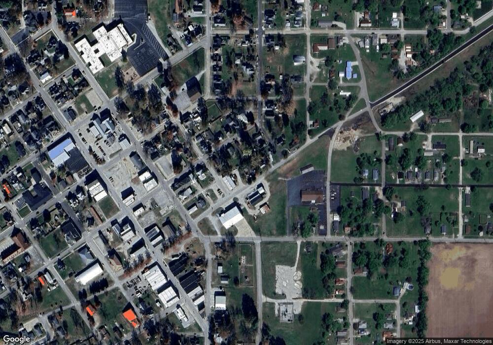 315 E 1st St, Bicknell, IN 47512 - photo 1