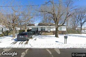 808 S 6th St, Charleston, MO 63834