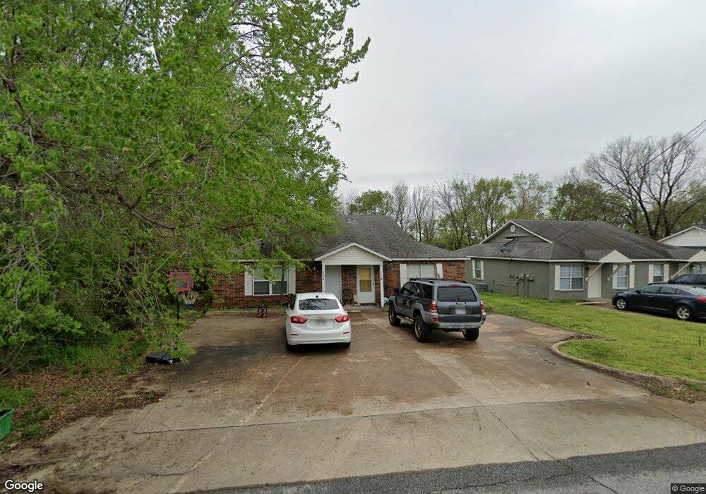 205 W Parks St unit A & B, Prairie Grove, AR 72753 - photo 1