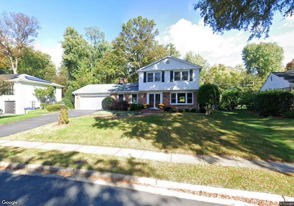 7902 Ariel Way, McLean, VA 22102 - photo 1