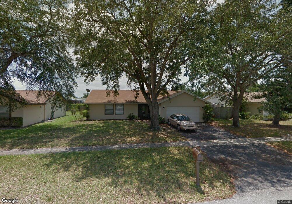 9378 Gettysburg Rd, Boca Raton, FL 33434 - photo 1