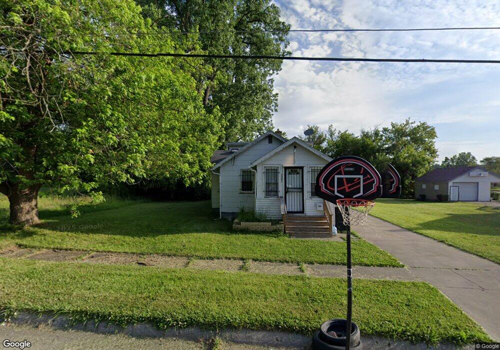 1061 E Bundy Ave, Flint, MI 48505 - photo 1