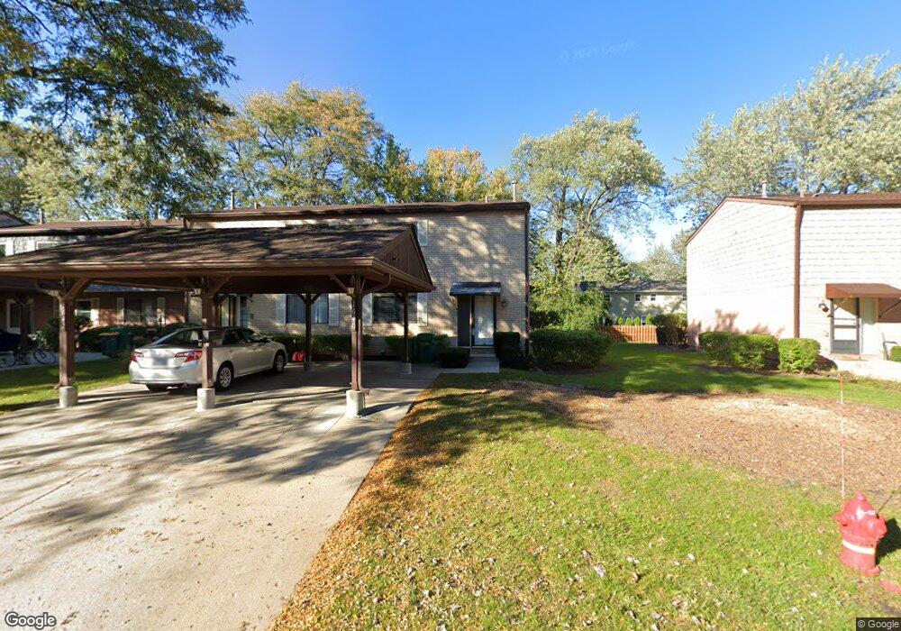 1640 Tahoe Circle Dr unit 1640, Wheeling, IL 60090 - photo 1