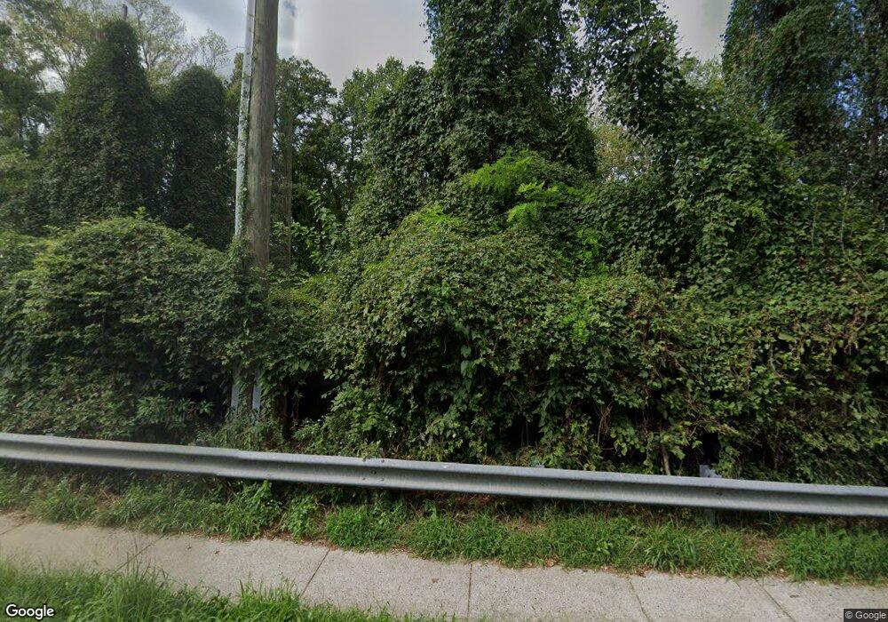 6922 Haycock Rd, Falls Church, VA 22043 - photo 1