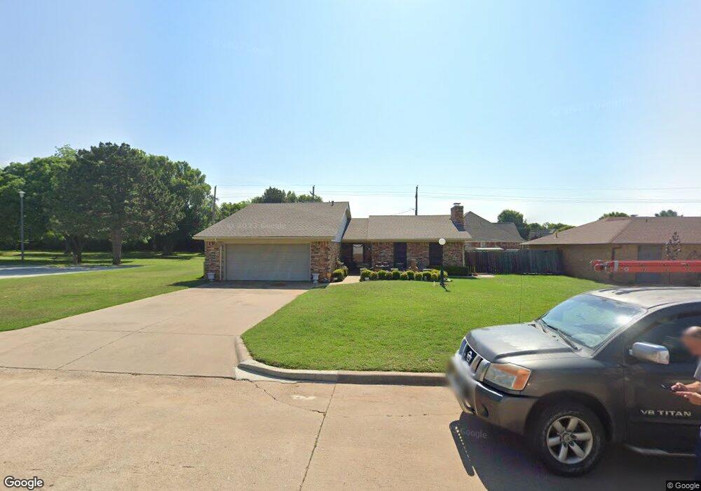 2108 Woodrock Dr, Duncan, OK 73533 - photo 1