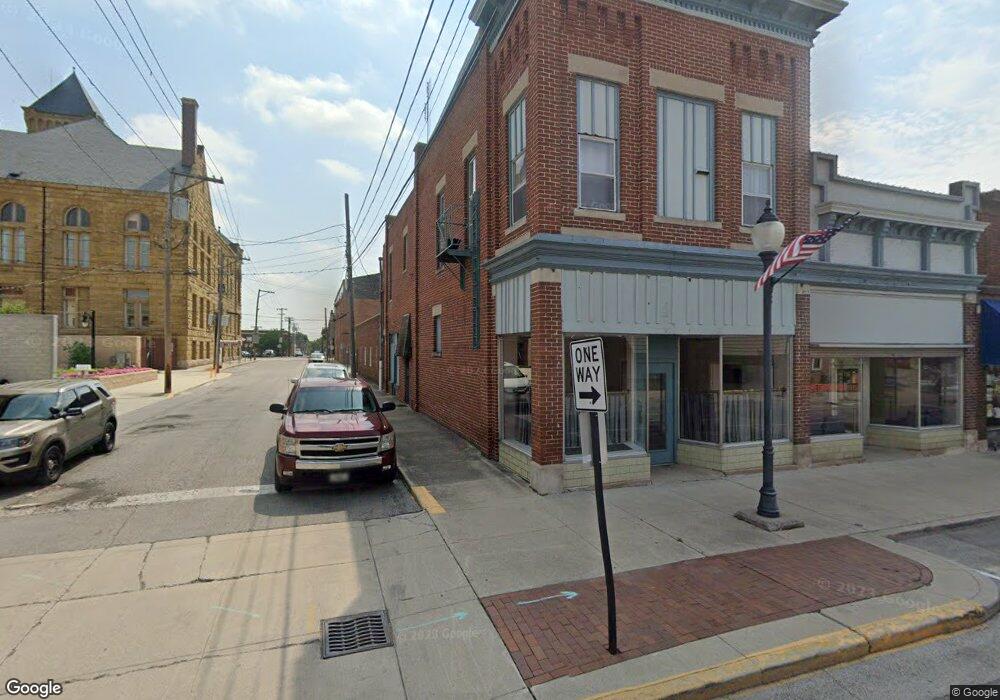 128 W Walnut St, Bluffton, IN 46714 - photo 1