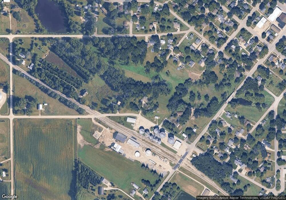 201 W Railroad St, Shell Rock, IA 50670 - photo 1