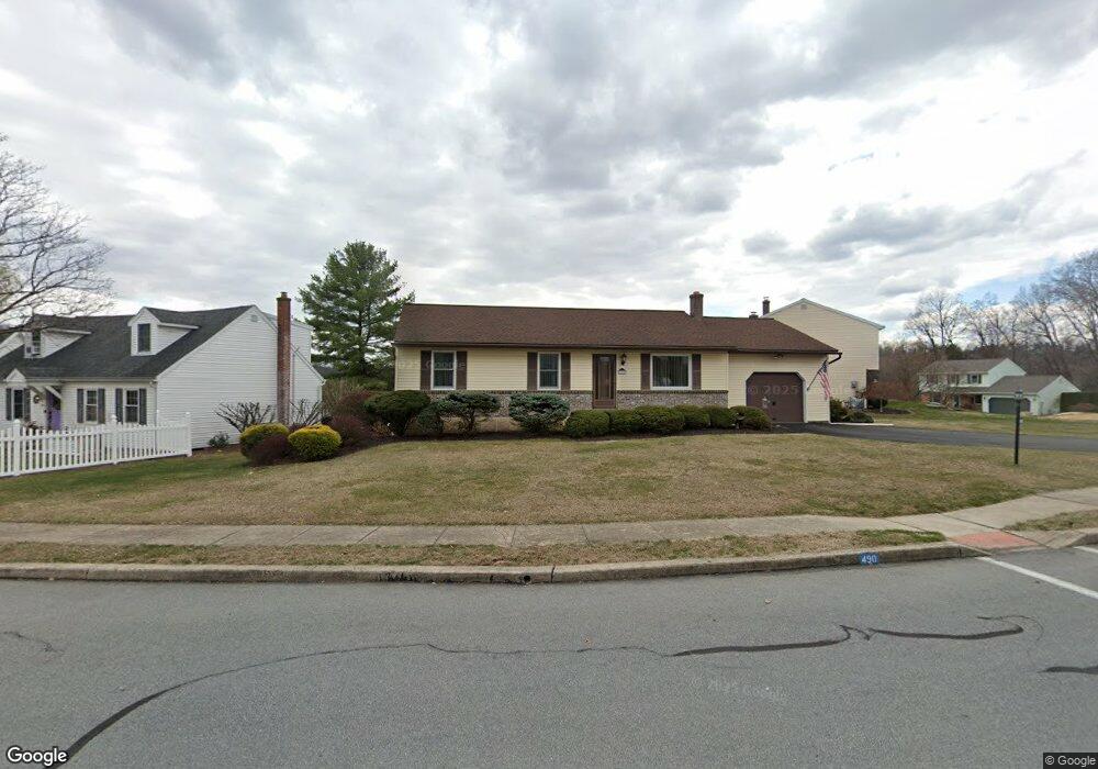 490 Crest Cir, Mohnton, PA 19540 - photo 1