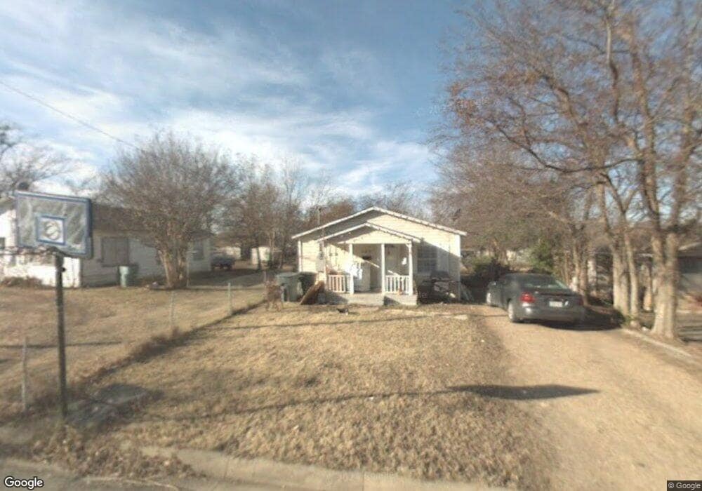 504 N Andrews Ave, Sherman, TX 75090 - photo 1