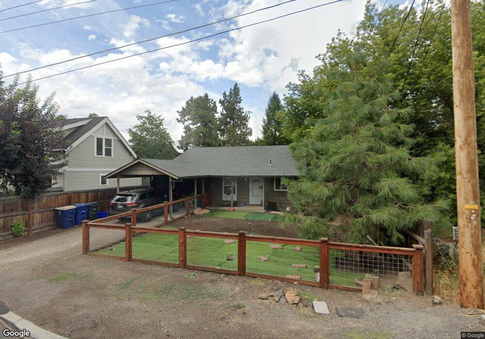 68 SW Cleveland Ave, Bend, OR 97702 - photo 1